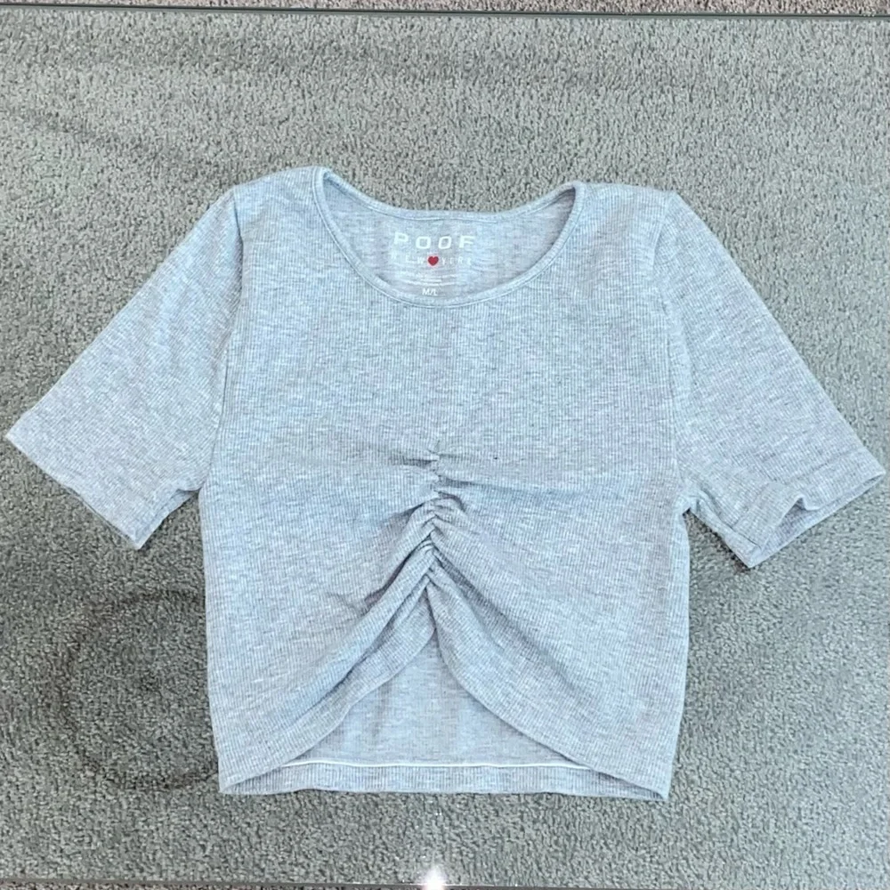POOF New York Women’s Gray Cropped Cinched Top - Picture 1 of 2